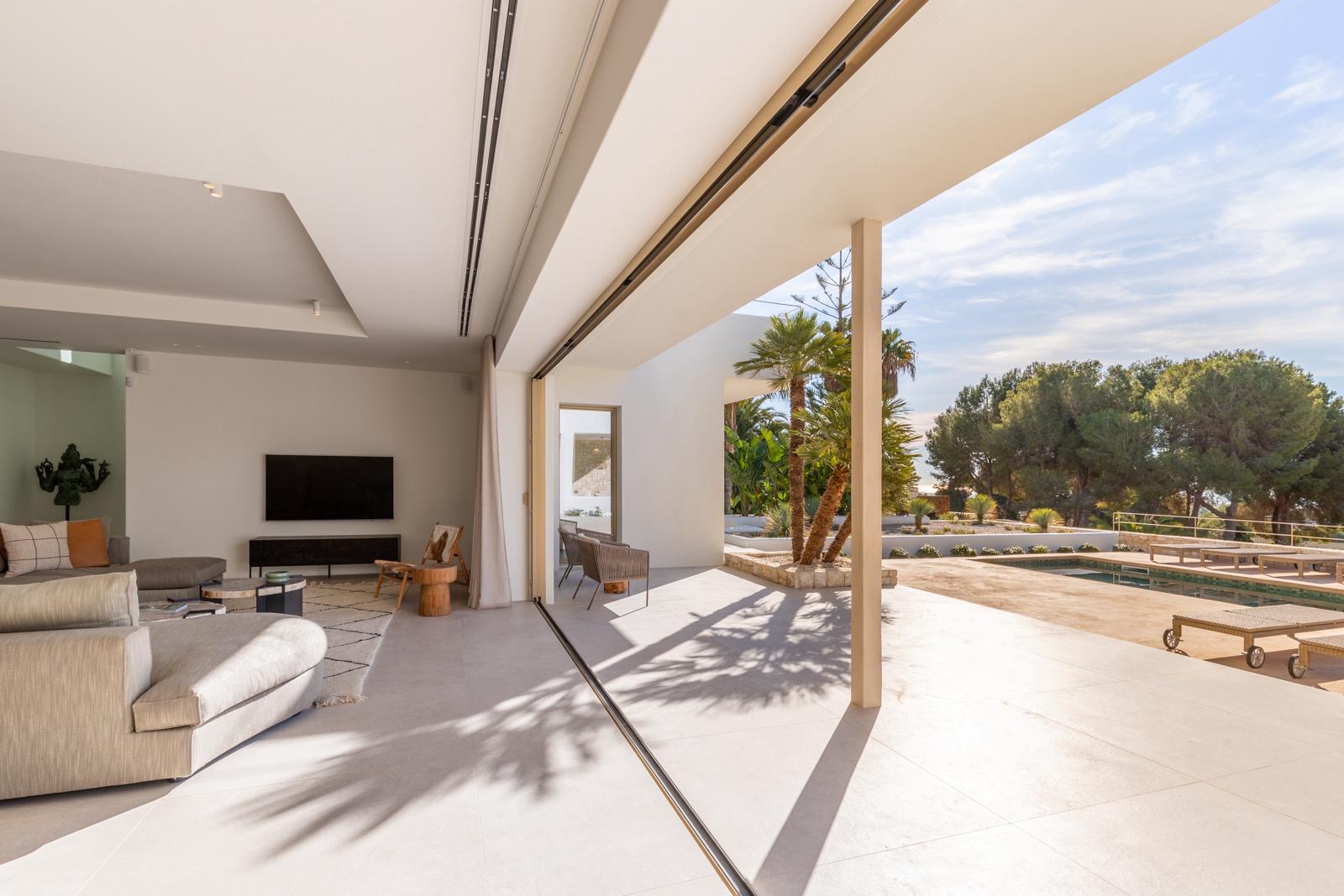 Nieuwbouw villa met zeezicht te koop in San Jaime Moraira, Costa Blanca