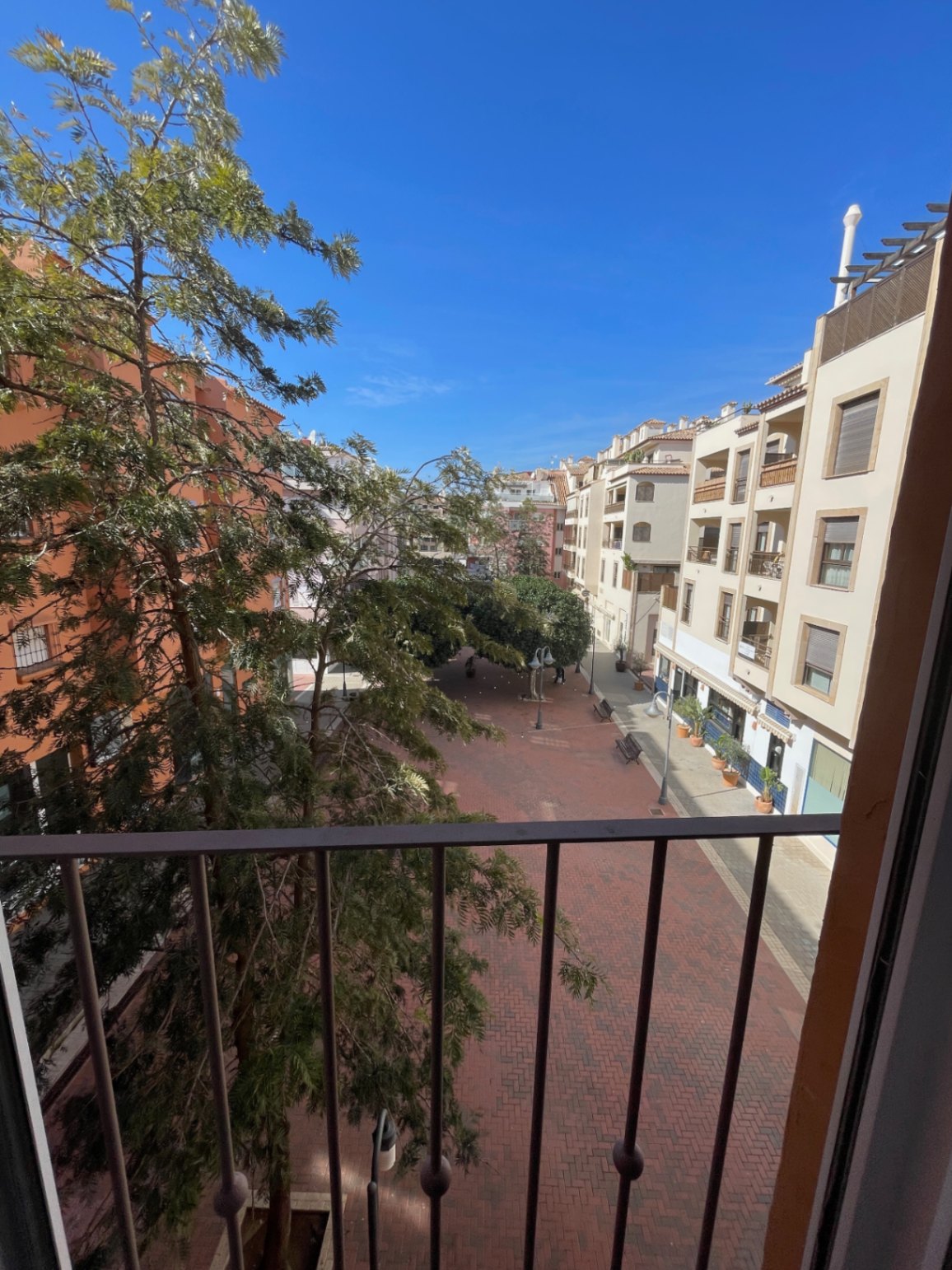 Spacious apartment in the centre of Moraira