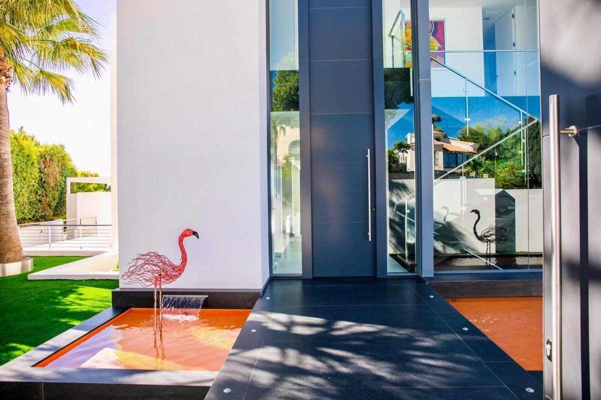Moderne Luxusvilla zum Verkauf in El Portet de Moraira mit Meerblick