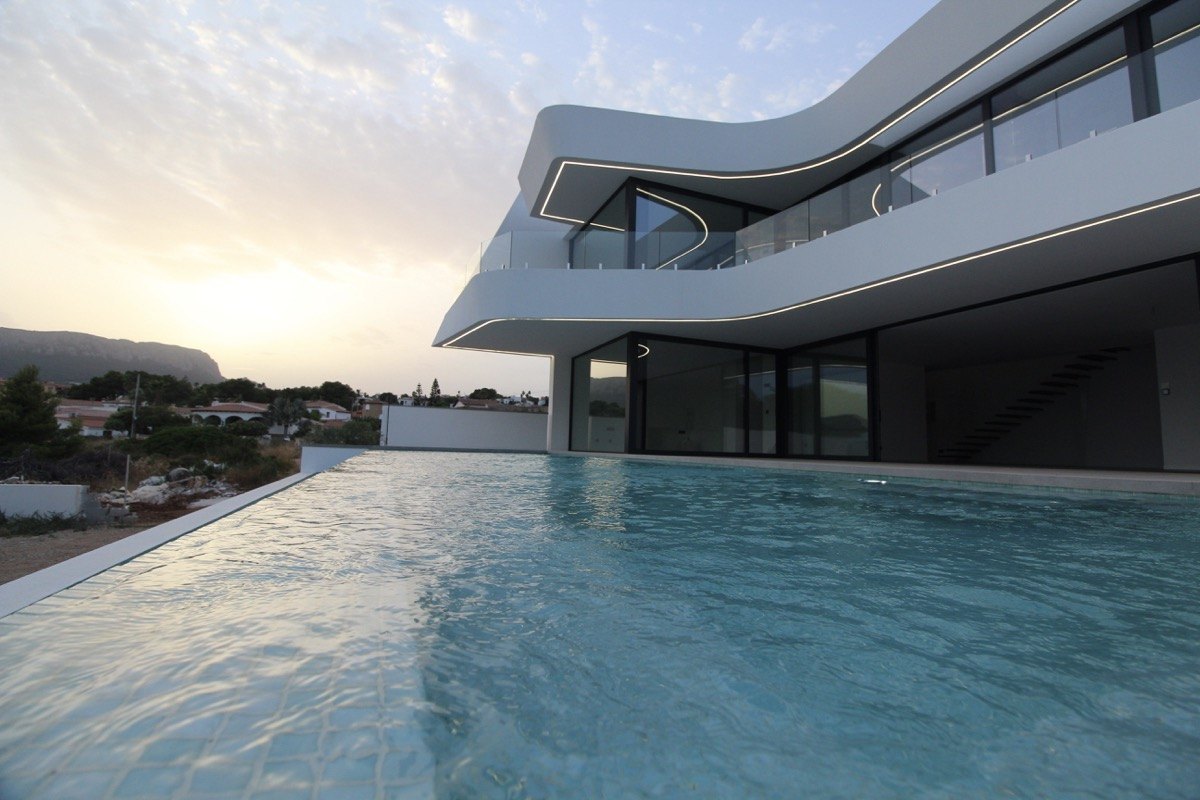 Nieuwbouw moderne villa te koop in Calpe
