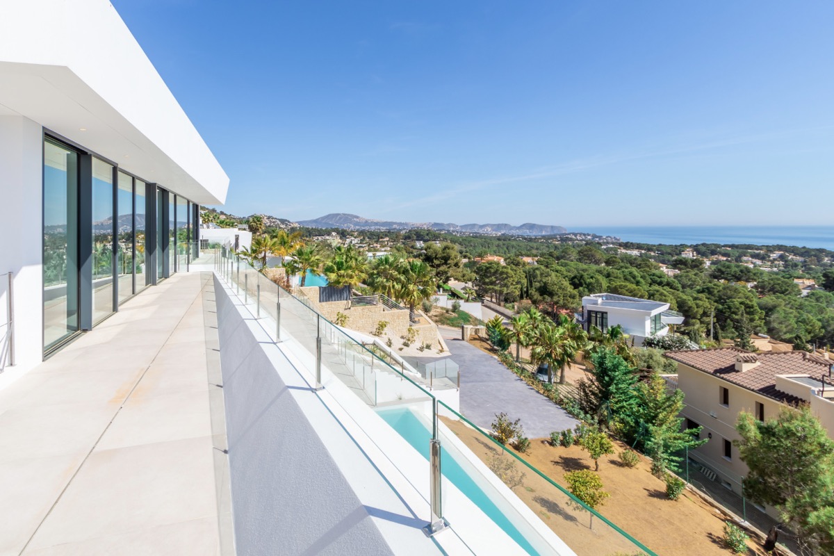 Villa moderna de obra nueva en venta en Raco de Galeno Benissa con vistas al mar