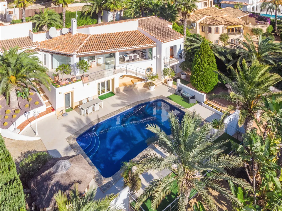 Villa te koop met uitzicht op zee in San Jaime Moraira, Costa Blanca