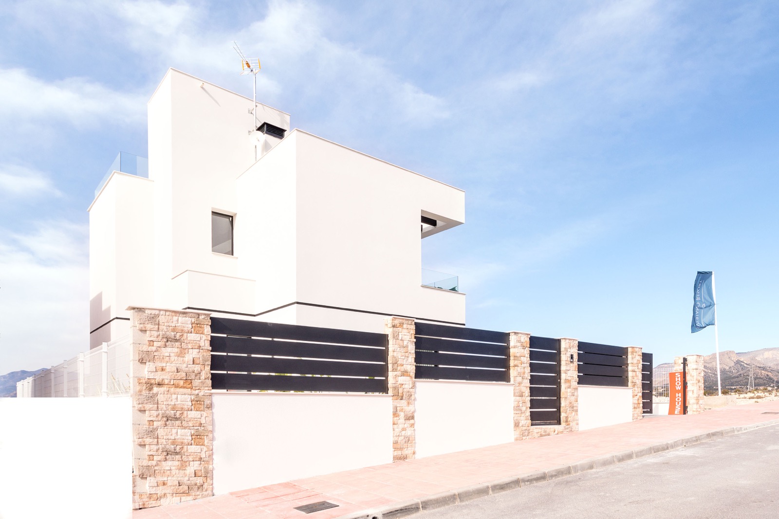 Moderne Neubauvilla zum Verkauf in Finestrat, Costa Blanca